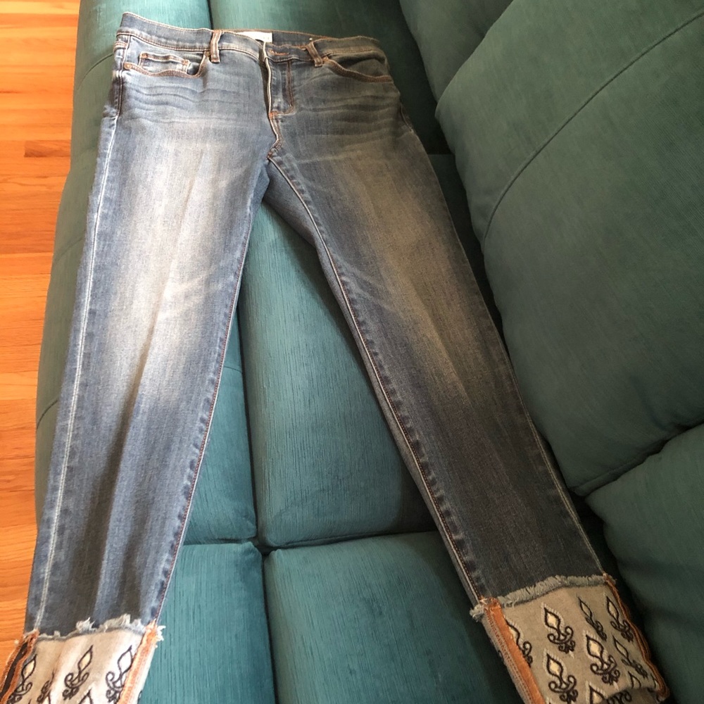 Loft jeans sz 8 with ornate cuffs.